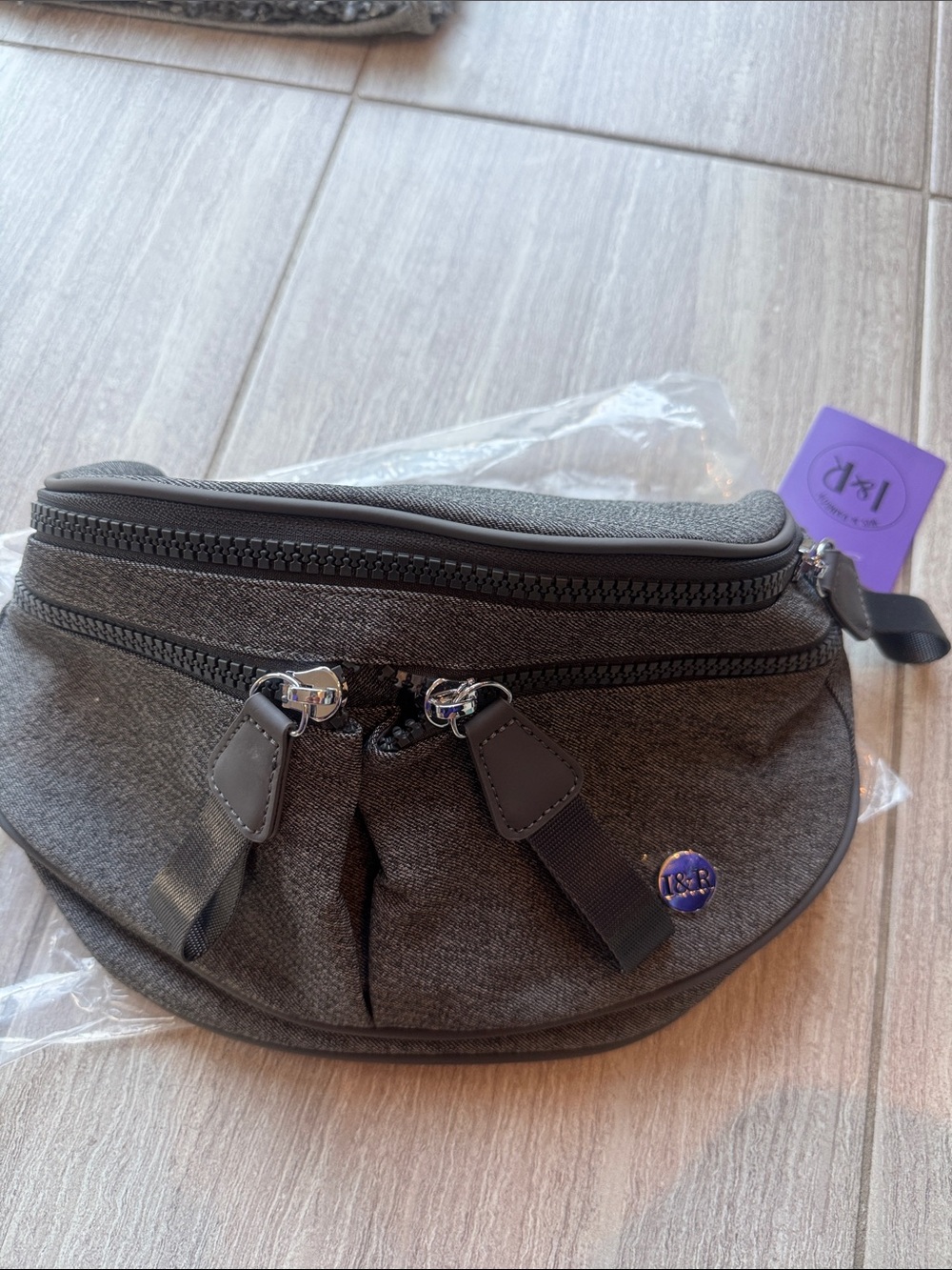 I&R Gray leather like pouch bag